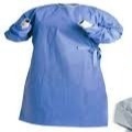 O hospital esfrega vestidos de pingamento descartáveis com punho elástico